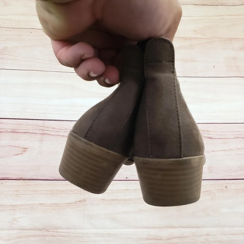 MIA Boots‎ Womens Size 6M Brown Ankle Booties Side Zip Casual Textured Heel